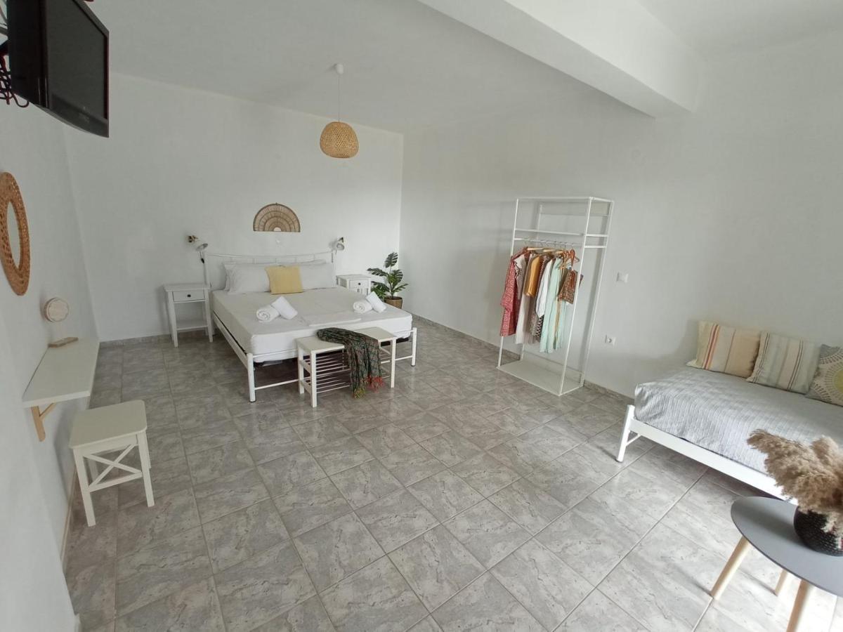 Appartement Ktima Vrisiana à Platis Gialos  Extérieur photo