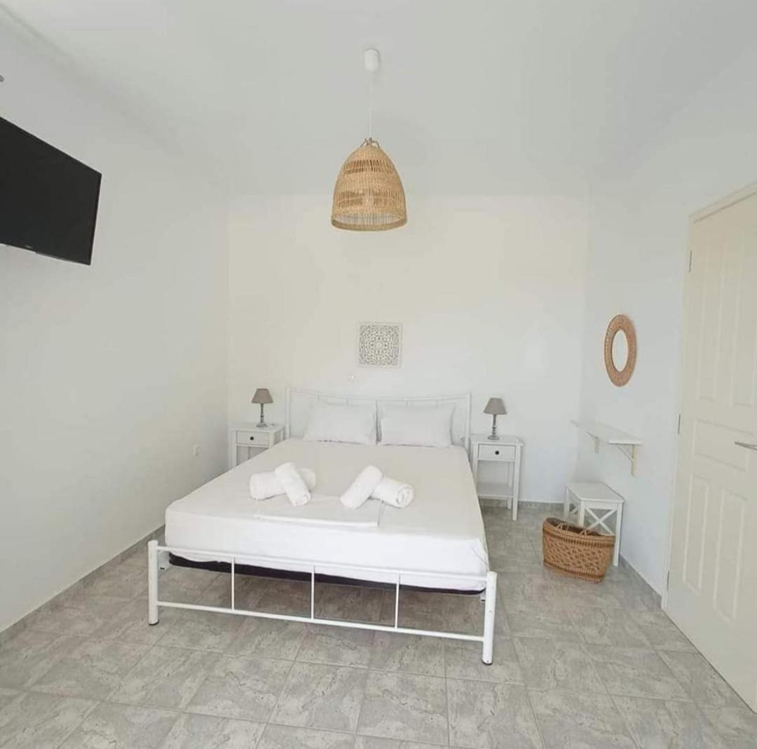 Appartement Ktima Vrisiana à Platis Gialos  Extérieur photo